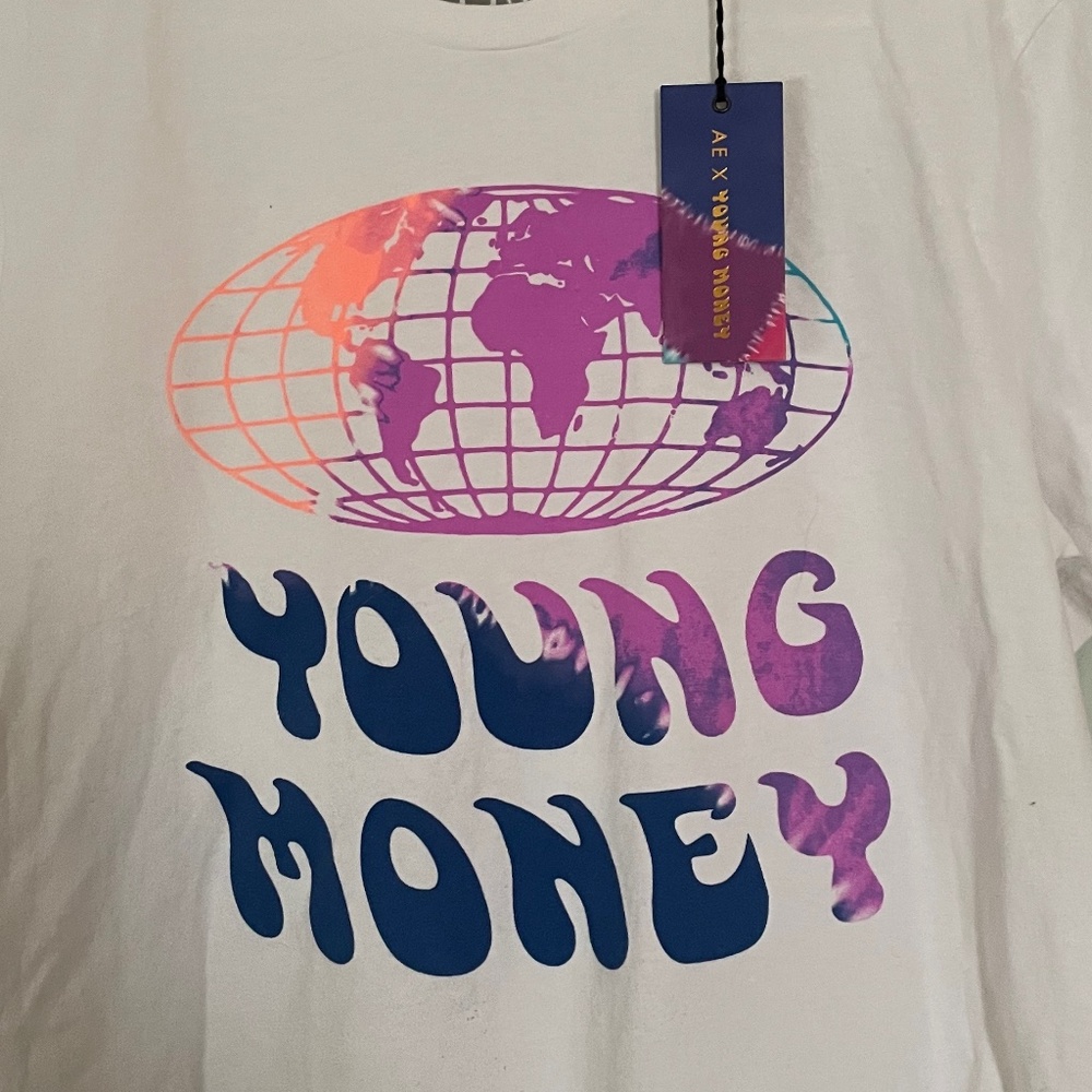 ** NEW** AE X Young Money Medium T-shirt with Tags!!